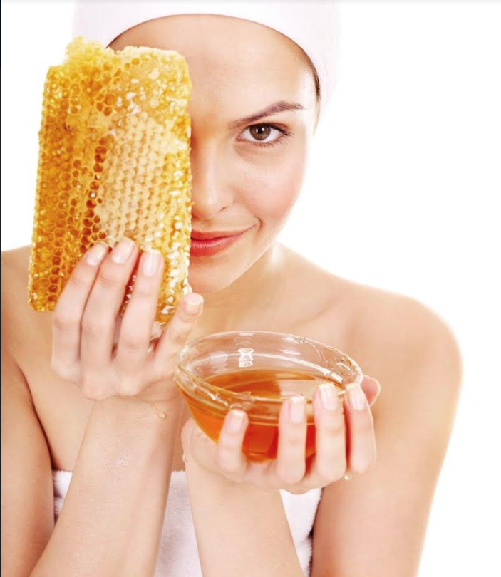 מסכת פנים ביתית מדבש. צילום צוף מוצרי דבש